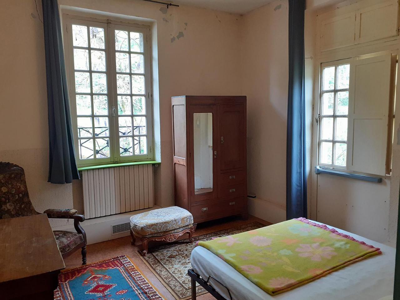 Le Moulin De Saleth Hotel Saint-Antonin-Noble-Val Room photo