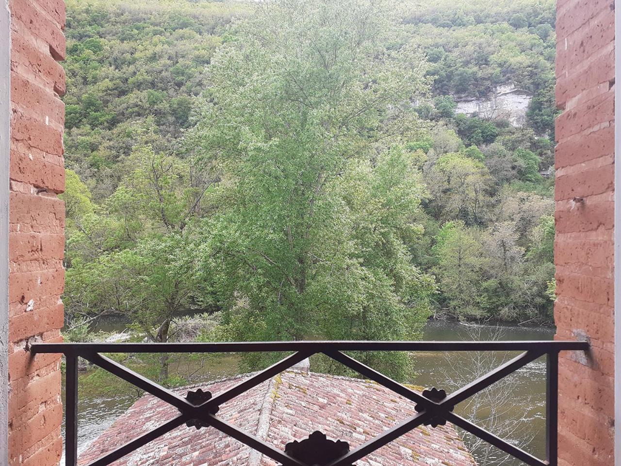 Le Moulin De Saleth Hotel Saint-Antonin-Noble-Val Room photo